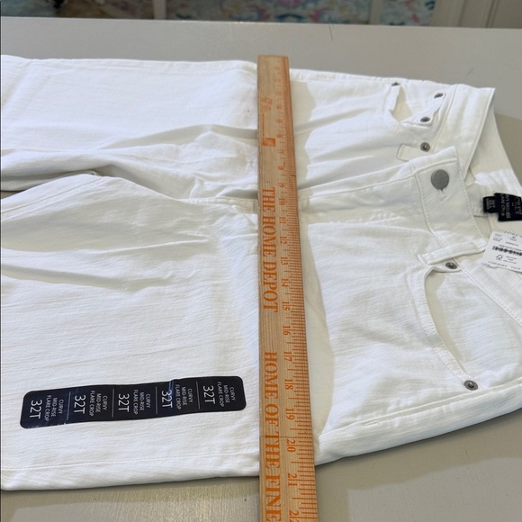 J. Crew Tall curvy mid-rise flare crop jean in signature stretch Size 32 Tall - Picture 11 of 13